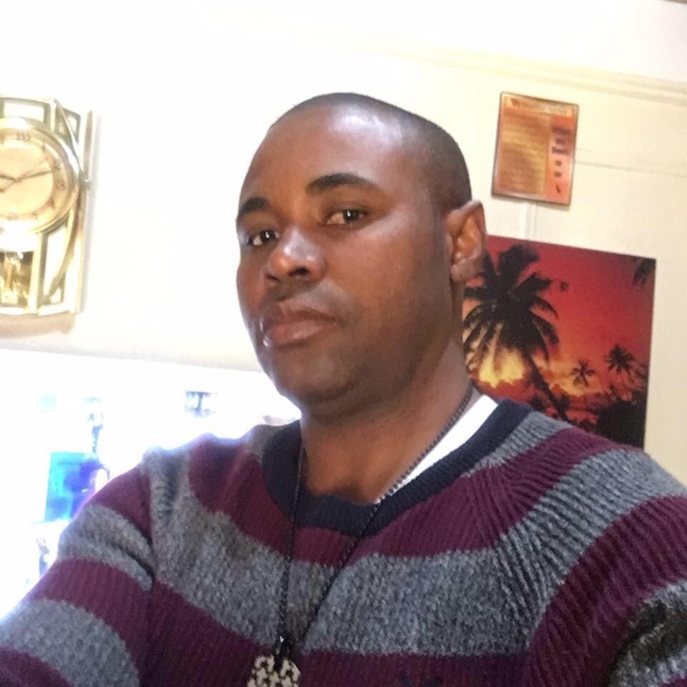 Meet your Posher, Troy